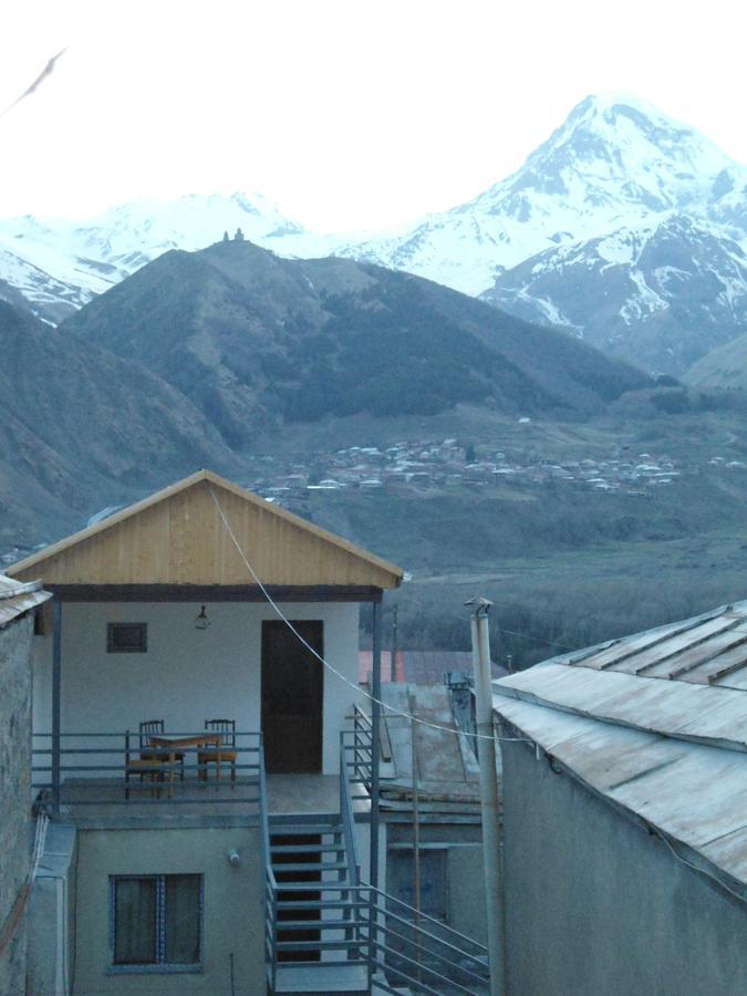 Guest House Sunset Kazbegi Eksteriør bilde